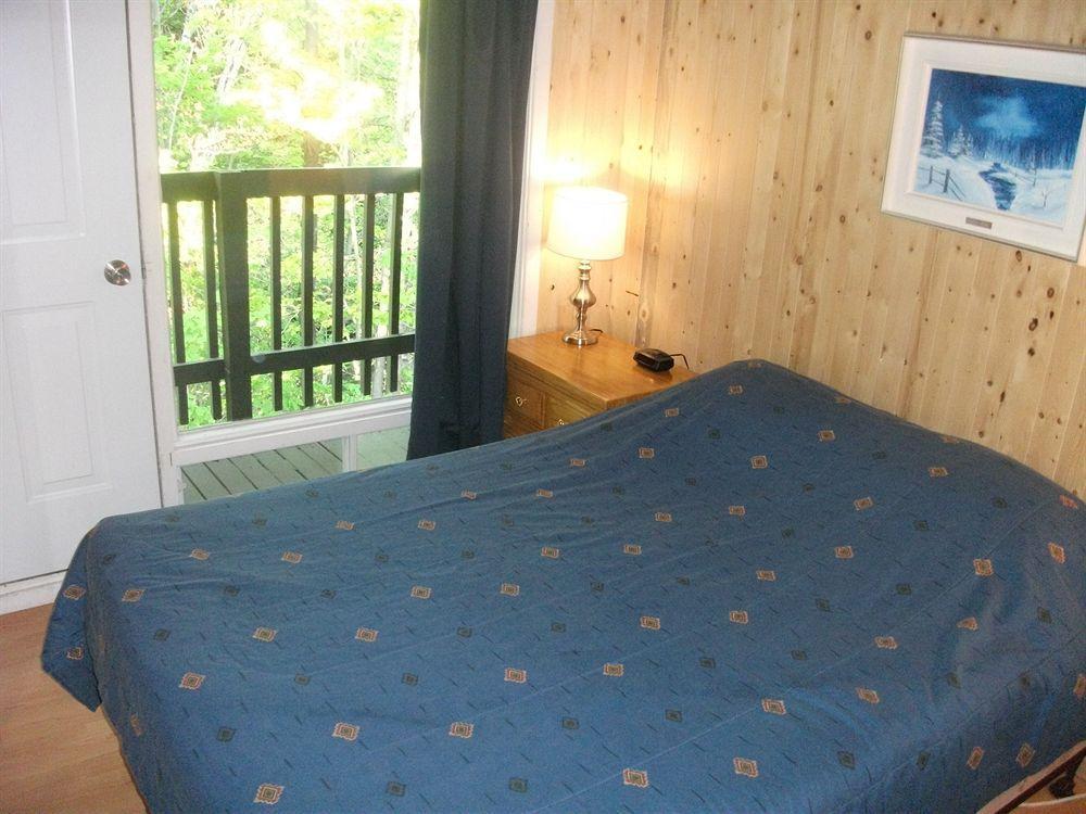 Les Chalets Bo-So-Met Villa Beaupre Bagian luar foto